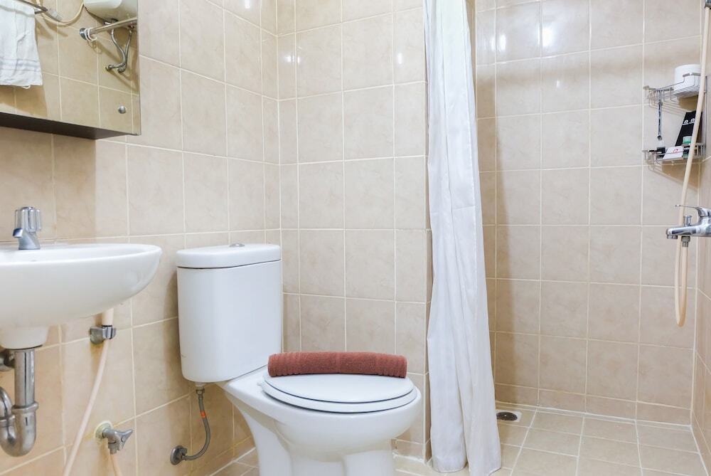 Джакарта: Best Price 2BR at Green Lake Sunter Apartment