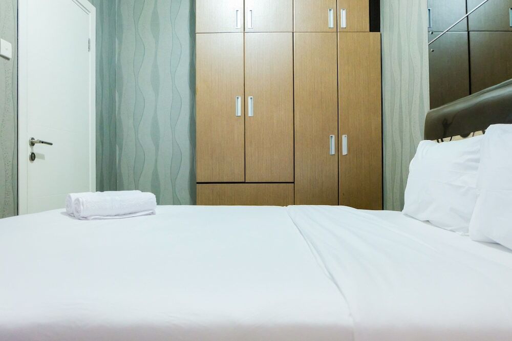 Джакарта: Minimalist 2br at Green Lake Sunter Apartment