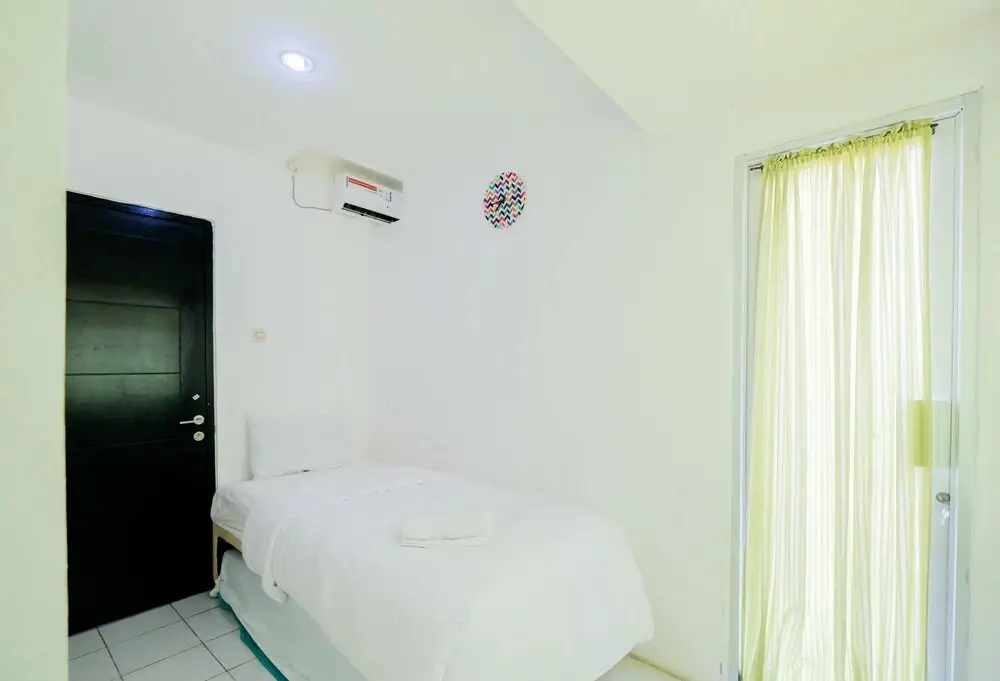 Куруг: Homey 2BR Apartment at Paragon Village