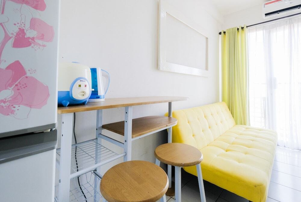 Куруг: Homey 2BR Apartment at Paragon Village