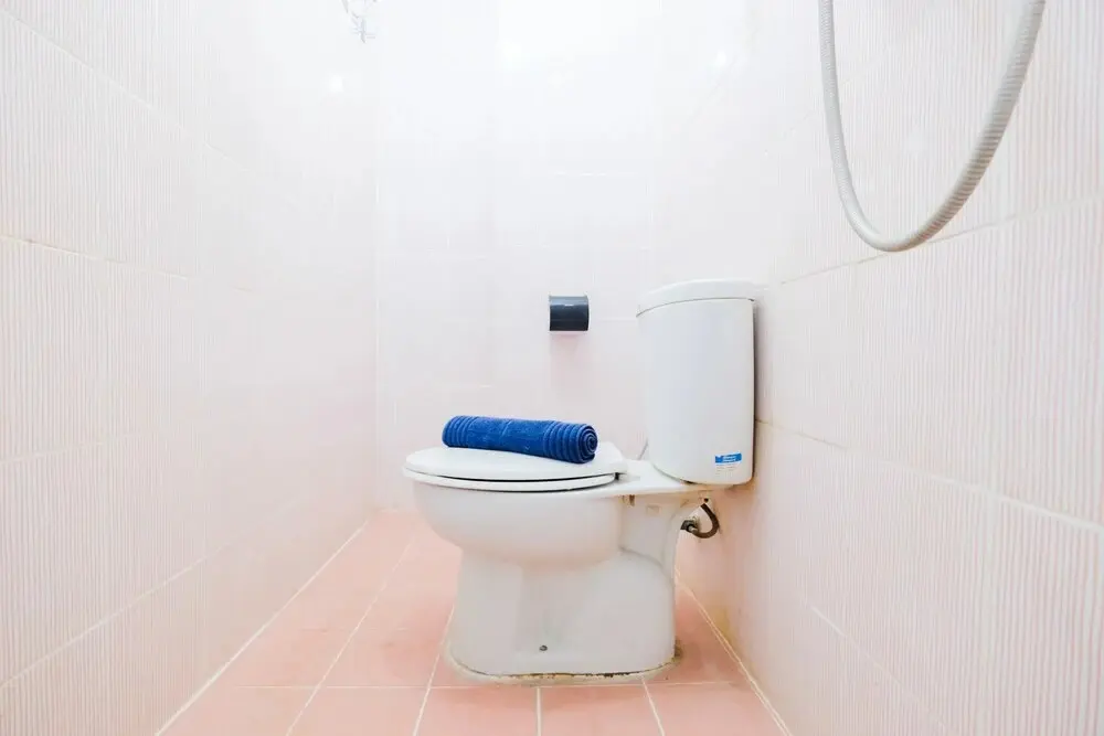 Куруг: Homey 2BR Apartment at Paragon Village