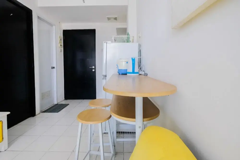 Куруг: Homey 2BR Apartment at Paragon Village