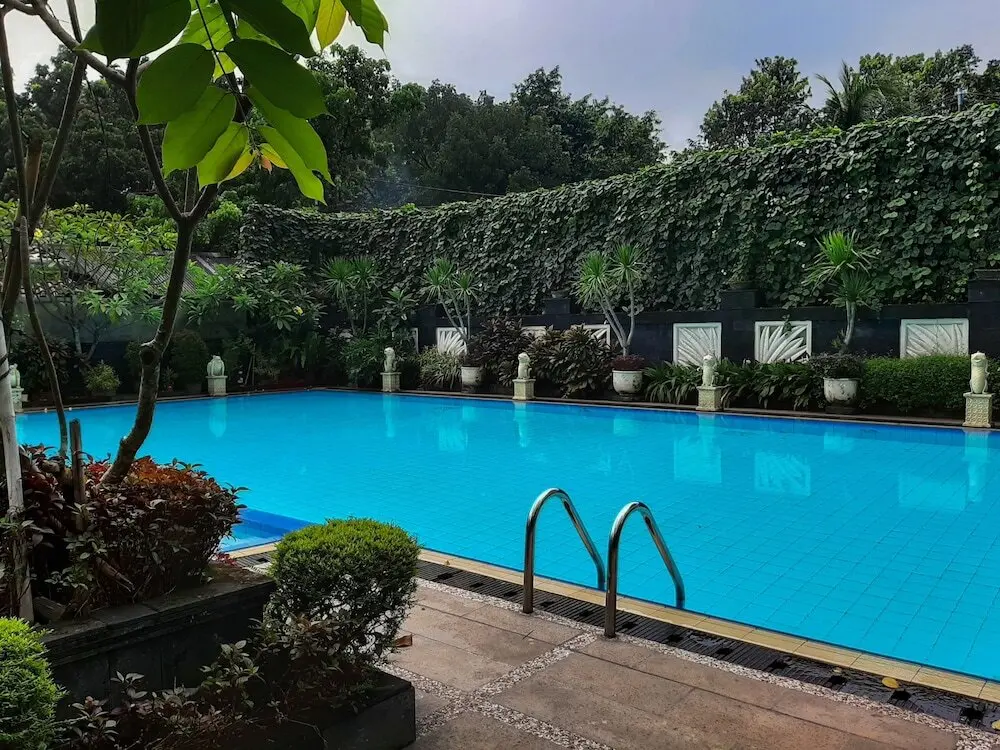 Джакарта: 3BR with Pool View at Permata Gandaria Apartment