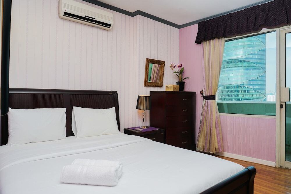 Джакарта: 1BR with City View @ Semanggi Apartment By Travelio