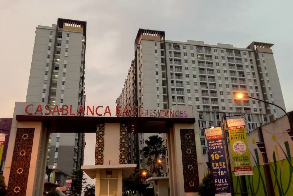 Джакарта: Strategic Studio Apartment at Casablanca East