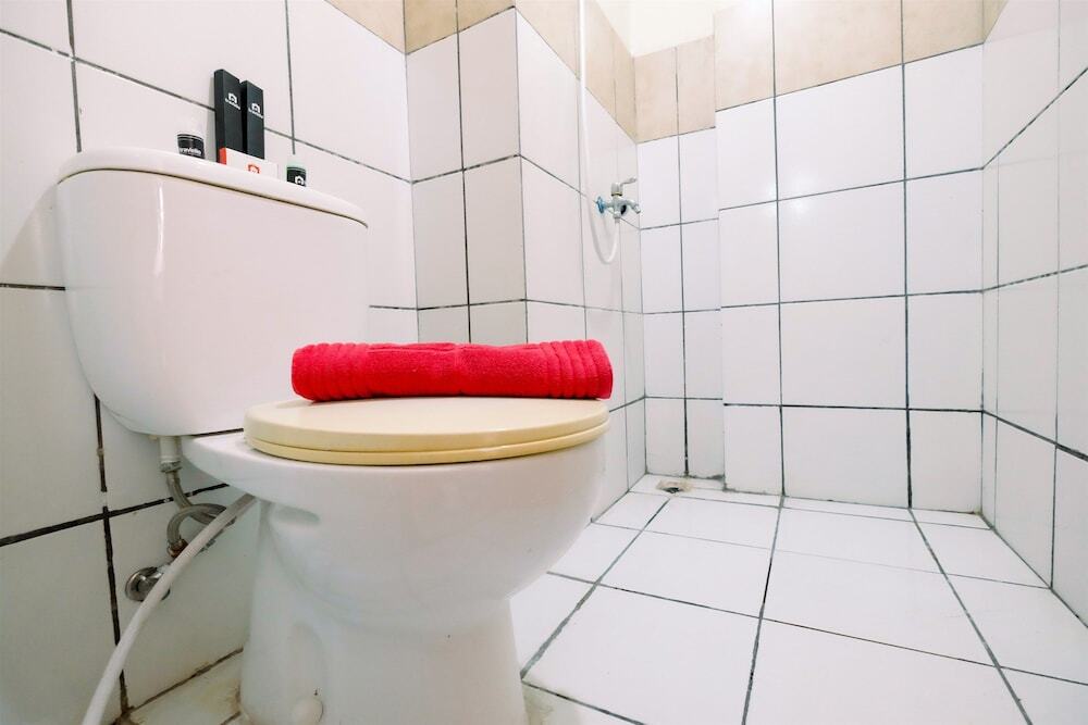 Джакарта: East Park Studio Apartment with Twin Beds