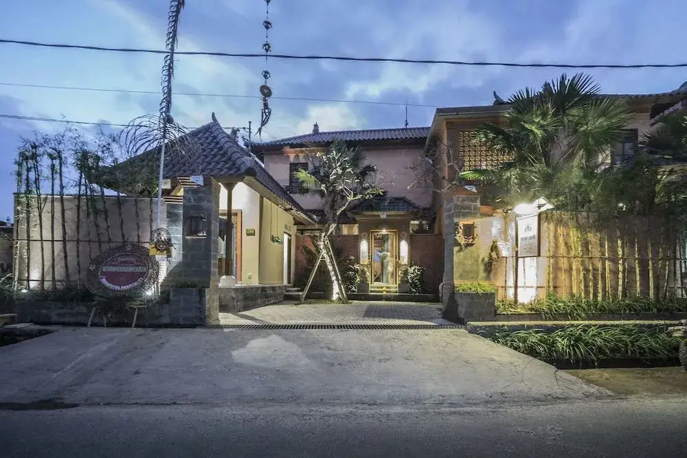Тегаллаланг: Villa Tanah Carik
