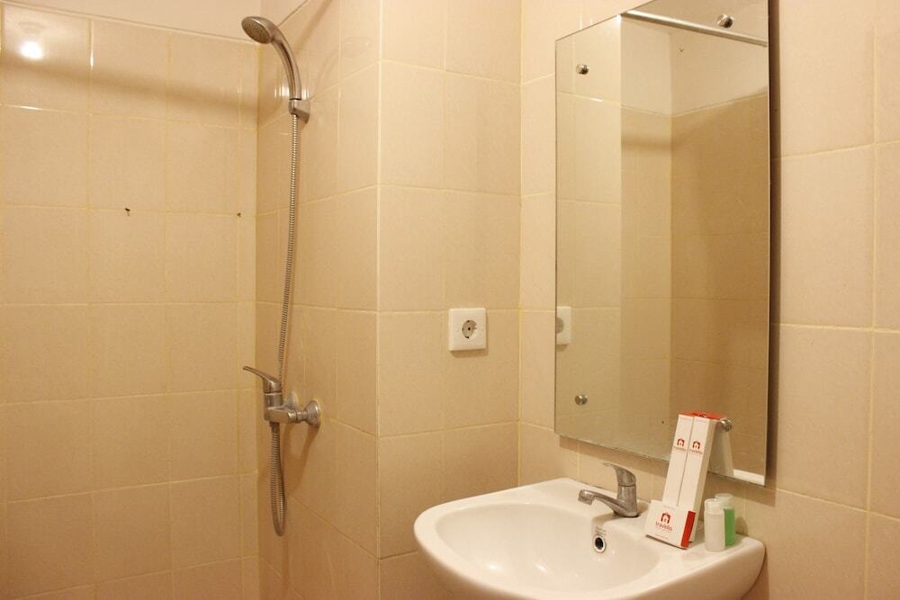 Бандунг: Homey 2br Apartment at Sudirman Suite