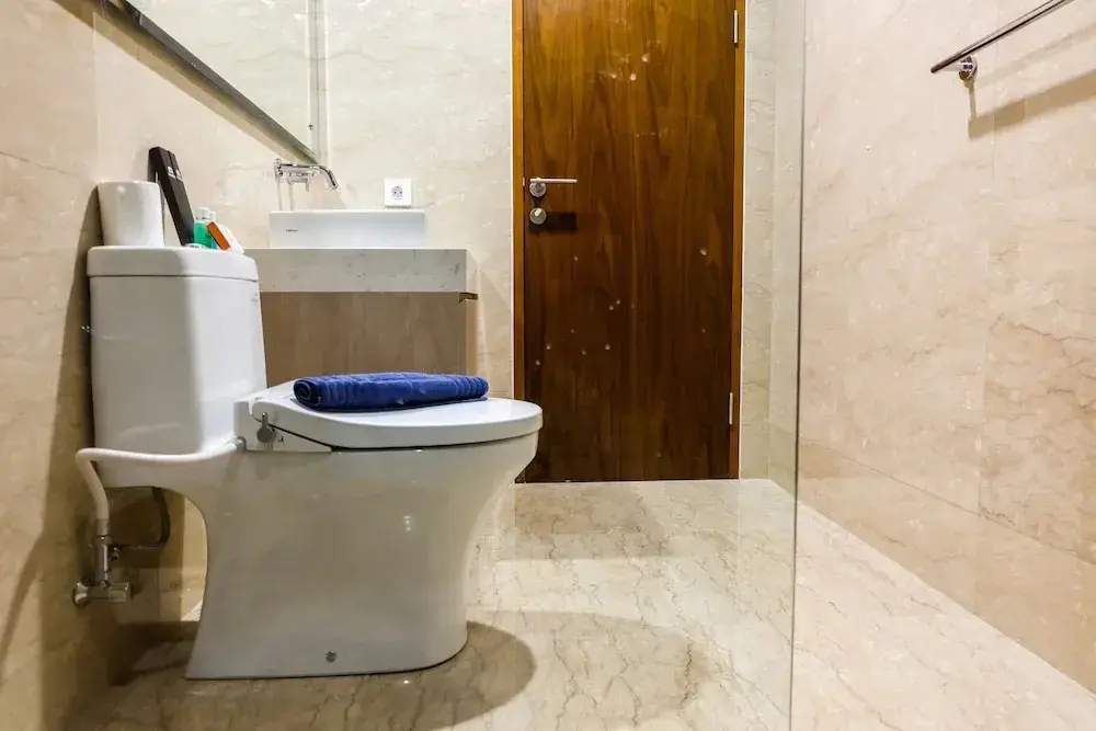 Джакарта: Spacious Elegant 2BR Veranda Residence @ Puri Apartment