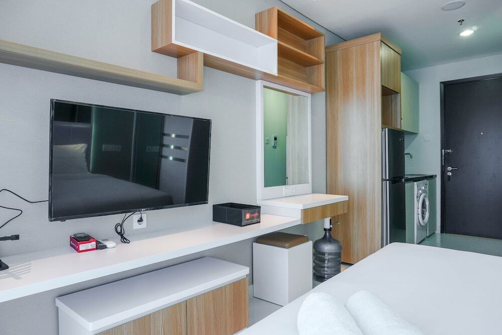 Джакарта: Exclusive Studio Puri Mansion Apartment