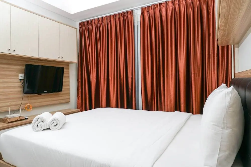 Джакарта: Modern Studio Room Puri Mansion Apartment