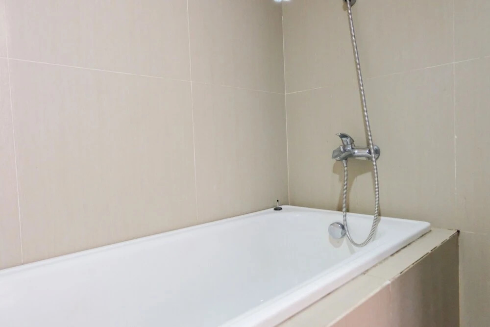 Legok: Simply Furnished 1BR @ Skyline Paramount Apartment