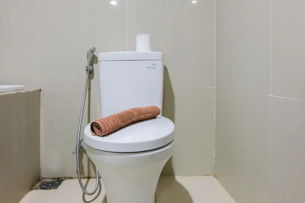 Legok: Simply Furnished 1BR @ Skyline Paramount Apartment