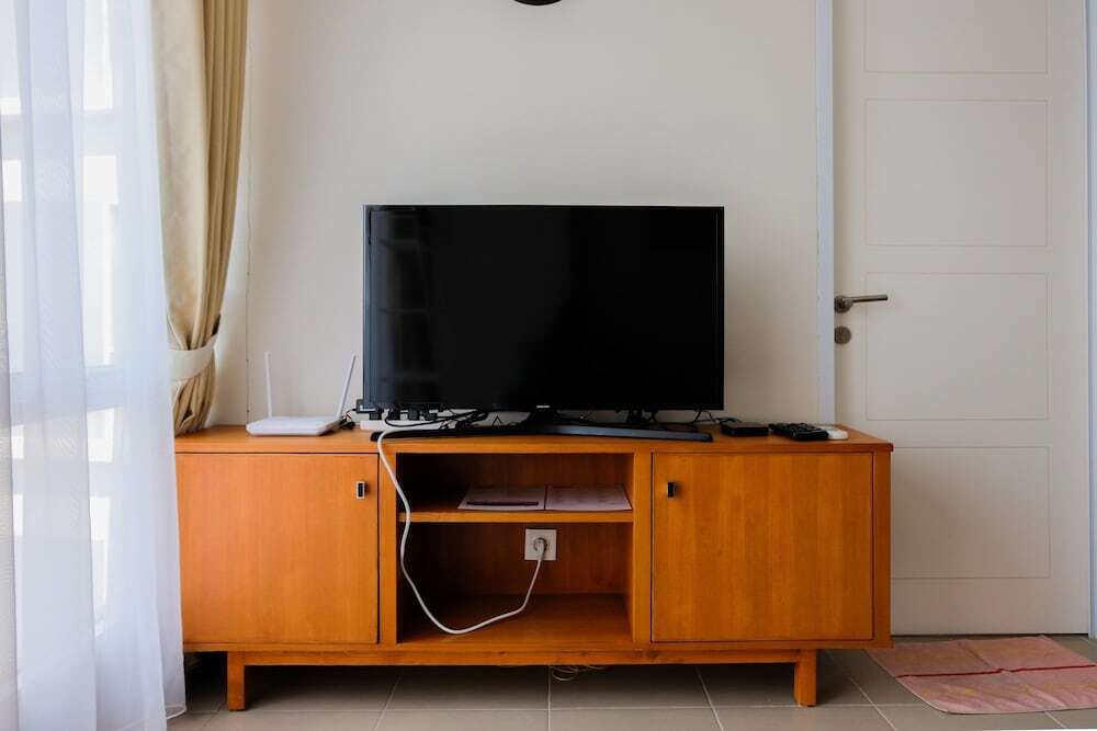 Южный Тангеранг: Brand New 2BR Apartment at Bintaro Plaza Residence By Travelio
