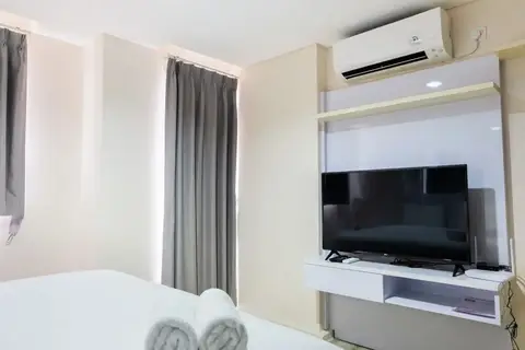 Highest Value Studio Room at Bintaro Icon Apartment — фото 1