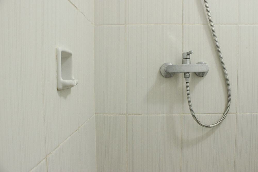 Бандунг: Modern 2BR Apartment at Newton Residence