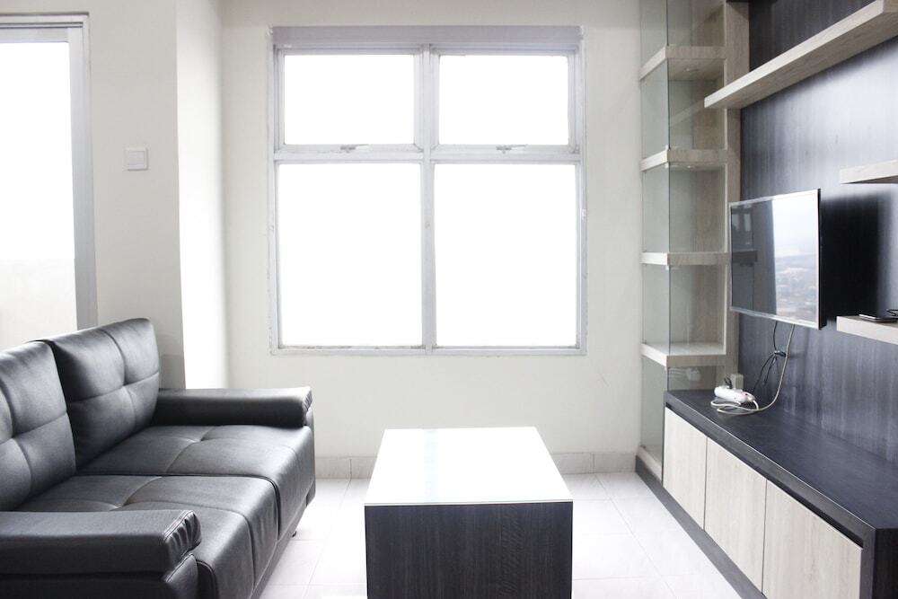 Бандунг: Cozy 2BR Apartment @ Newton Residence