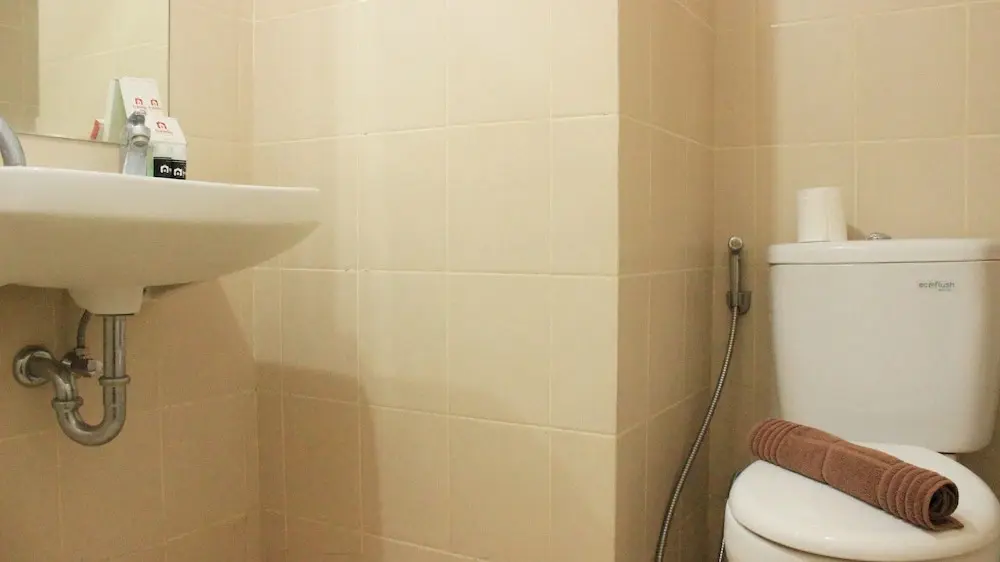 Бандунг: Modest 1BR Apartment at Parahyangan Residence