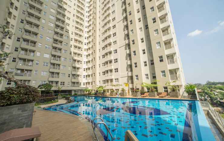 Бандунг: Elegant 1BR Parahyangan Residence Apartment With Mountain View by Travelio