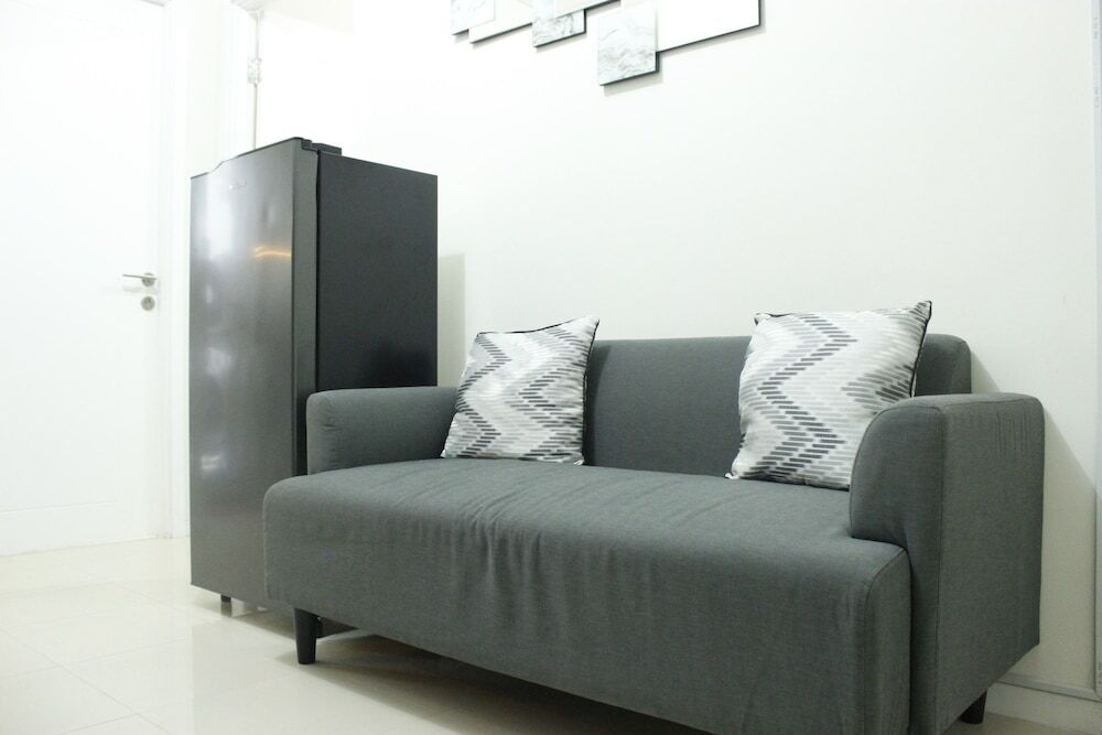 Бандунг: Direct Access to Pool 2BR Apartment at Parahyangan Residence