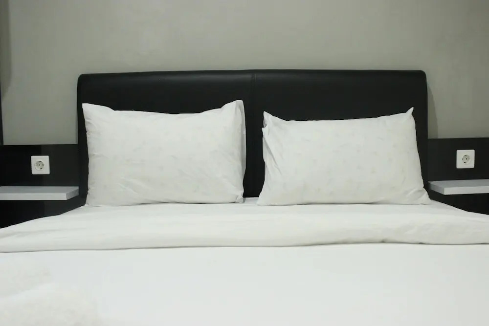 Бандунг: Direct Access to Pool 2BR Apartment at Parahyangan Residence