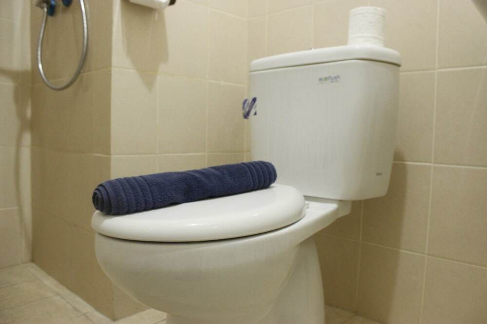 Бандунг: Direct Access to Pool 2BR Apartment at Parahyangan Residence
