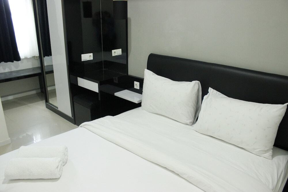 Бандунг: Direct Access to Pool 2BR Apartment at Parahyangan Residence