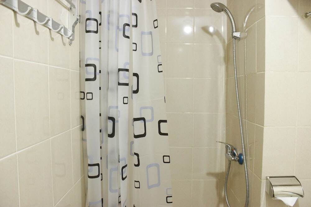 Бандунг: Direct Access to Pool 2BR Apartment at Parahyangan Residence