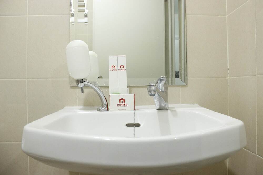 Бандунг: Fabulous 1BR Apartment @ Parahyangan Residence