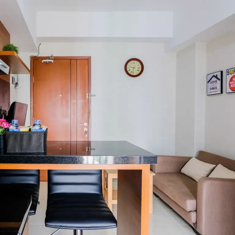 Южный Тангеранг: Elegant 1Br At Green Lake View Apartment