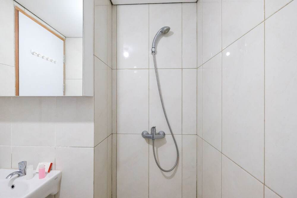 Тангеранг: Clean Studio The Nest Apartment