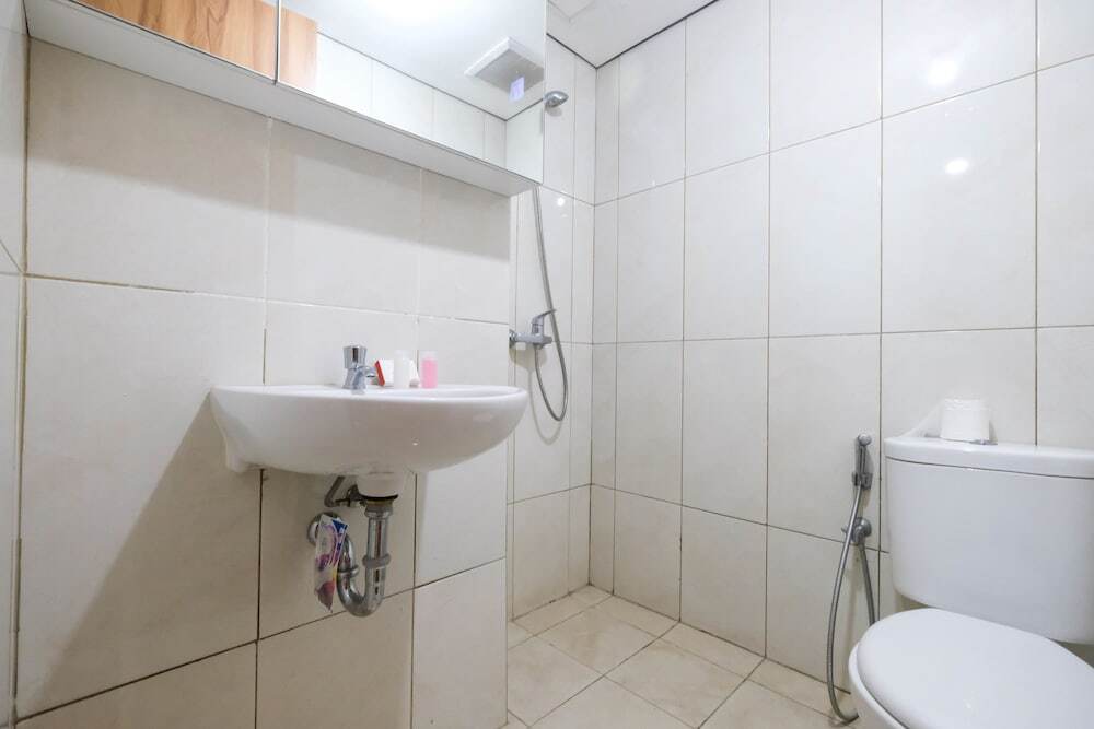 Тангеранг: Clean Studio The Nest Apartment