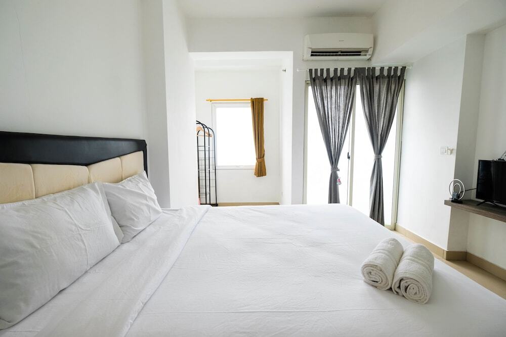 Тангеранг: Cozy Studio at the Nest Apartment
