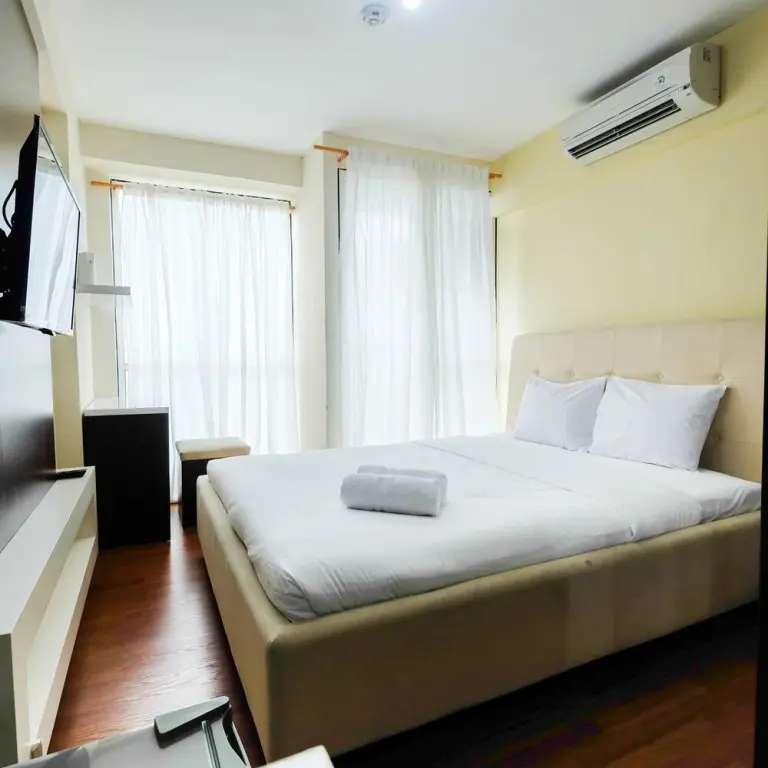 Джакарта: Comfy Studio Tifolia Apartment