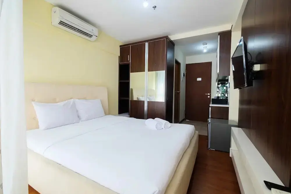 Джакарта: Comfy Studio Tifolia Apartment