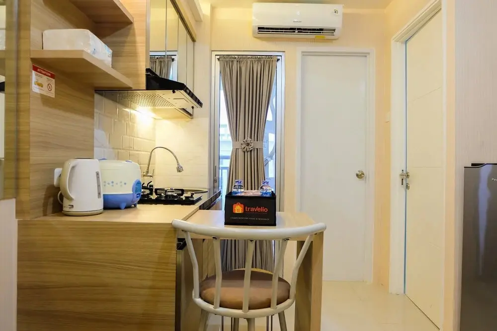 Джакарта: Clean 2BR Bassura City Apartment