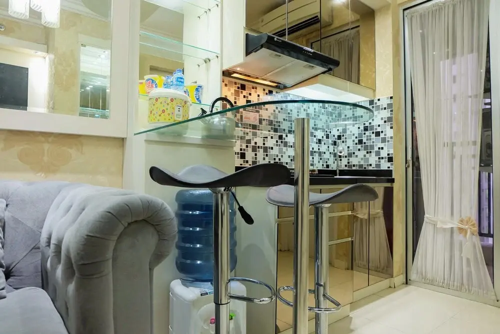 Джакарта: Compact 2BR Bassura City Apartment