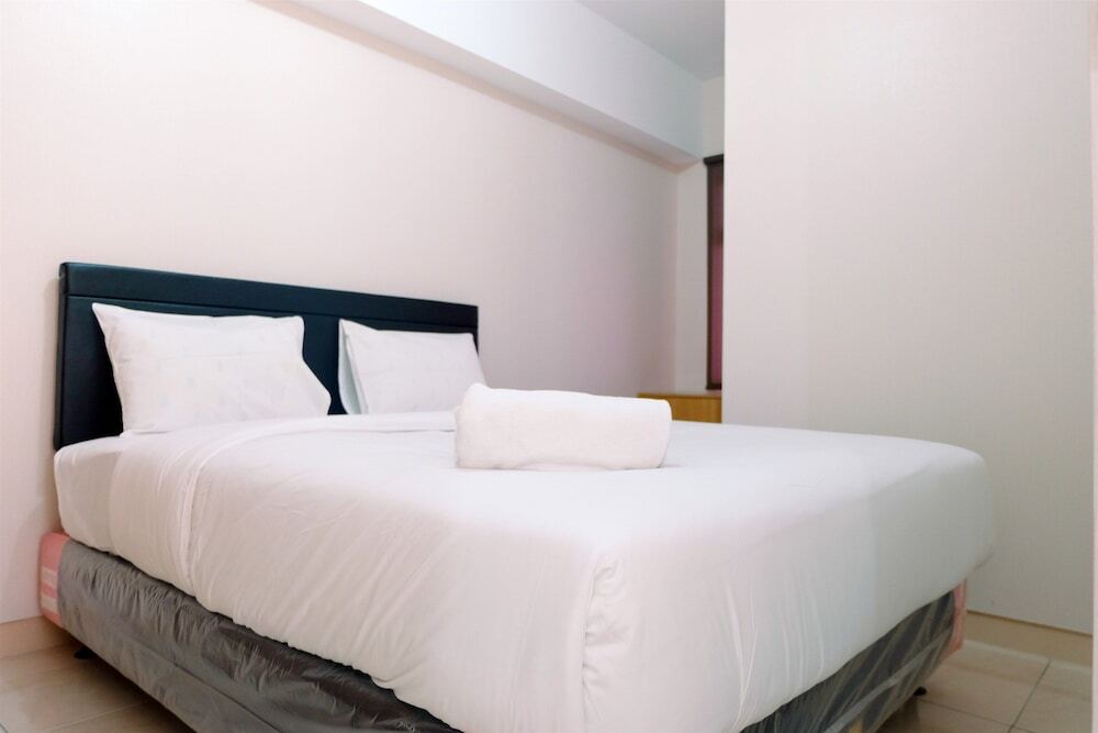 Бекаси: Exclusive 2BR Springlake Apartment