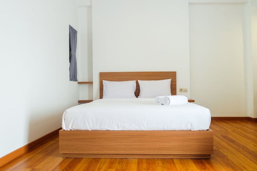 Чикаранг: Azalea Suites Cikarang Studio Apartment with Bathtub