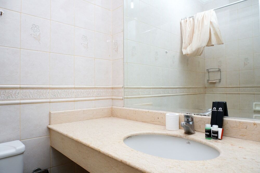 Джакарта: Cozy 2br Ambassador 2 Apartment