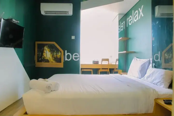 Депок: Compact And Artsy Studio Cinere Bellevue Apartment