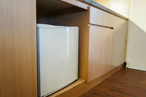 Ancol Marina 1BR Queen Bed Tower A — фото 1
