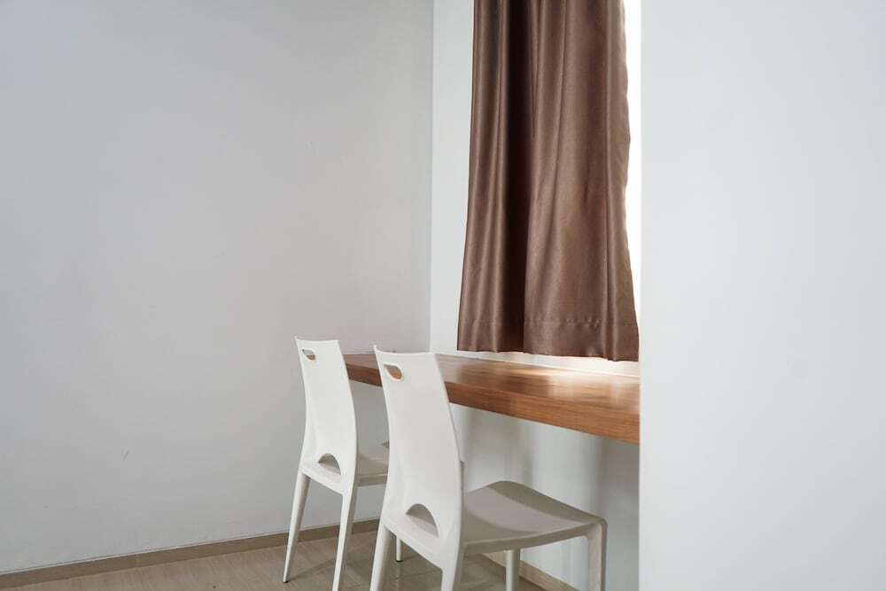 Джакарта: 2BR Luxury Citra Lake Suites Apartment