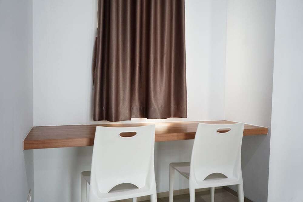 Джакарта: 2BR Luxury Citra Lake Suites Apartment