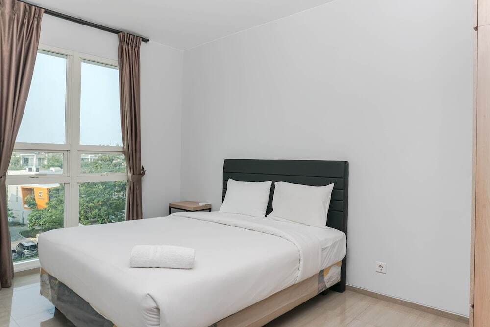 Джакарта: 1BR Luxury Citra Lake Suites Apartment