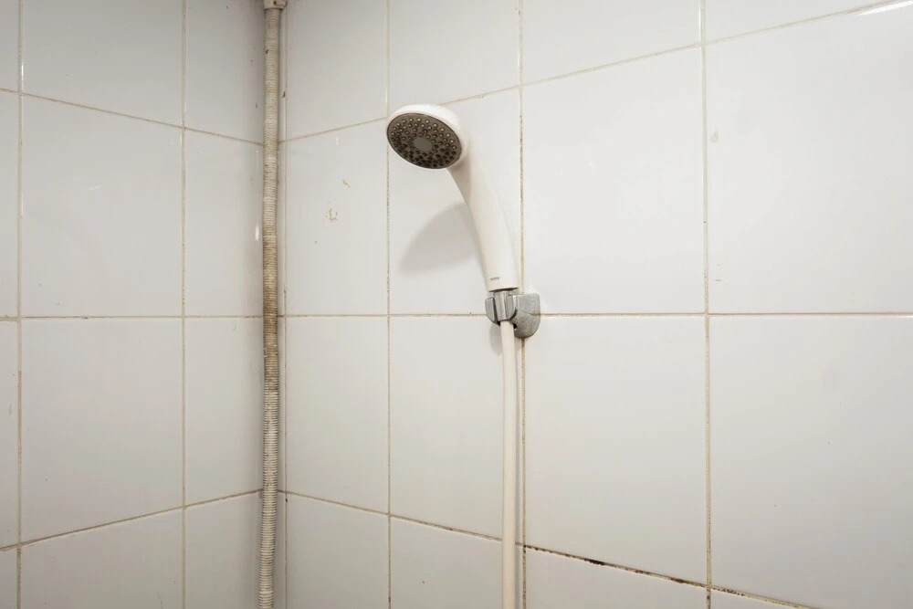 Джакарта: Comfy and Clean 2BR Green Pramuka Apartment