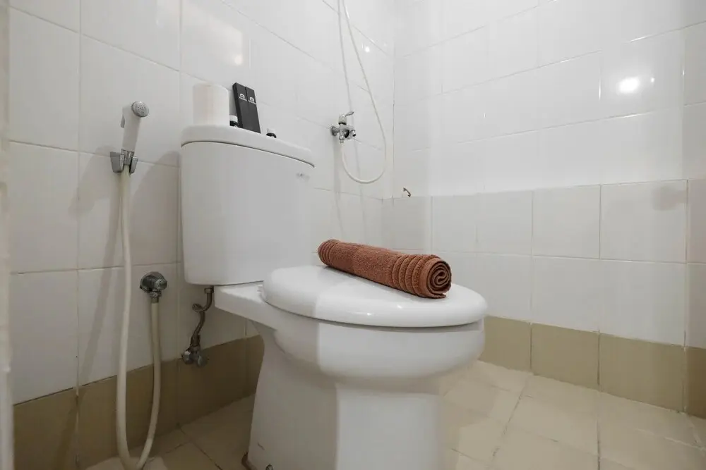 Джакарта: Simplicity Minimalist 2Br Bassura City Apartment
