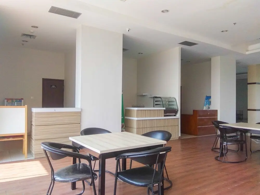 Южный Тангеранг: Best Location Studio Easton Apartment