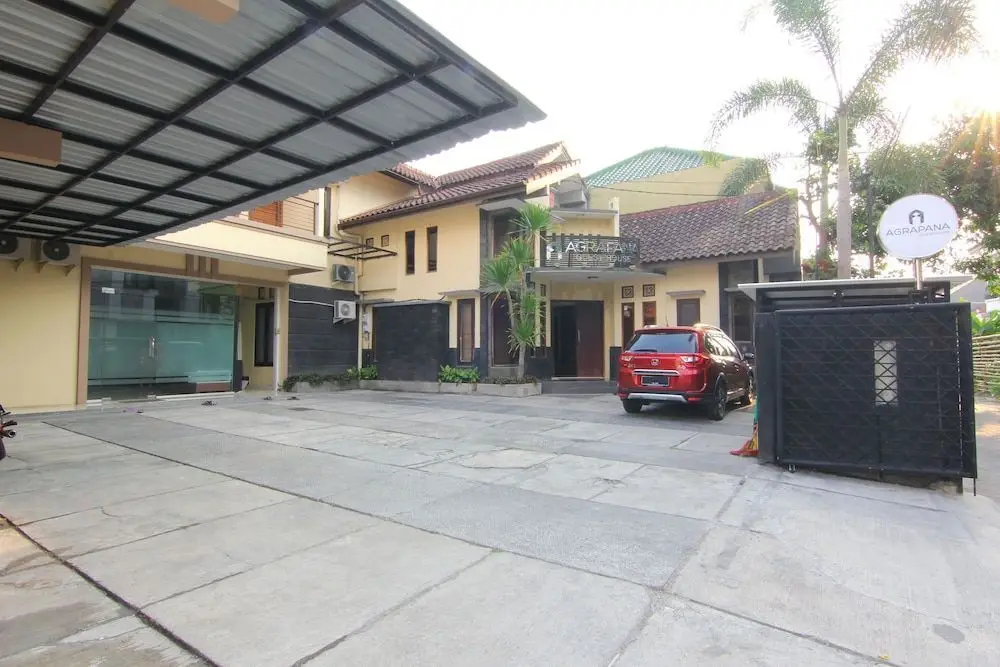 Депок: Agrapana Guesthouse 1
