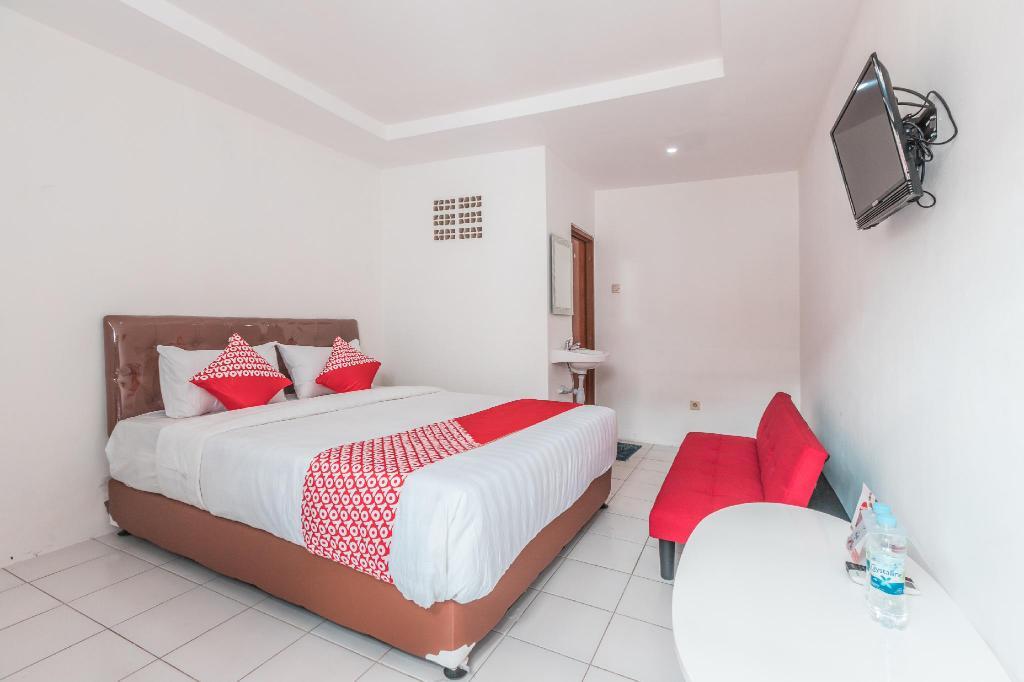 Бекаси: OYO 947 Angel Home Stay Syariah